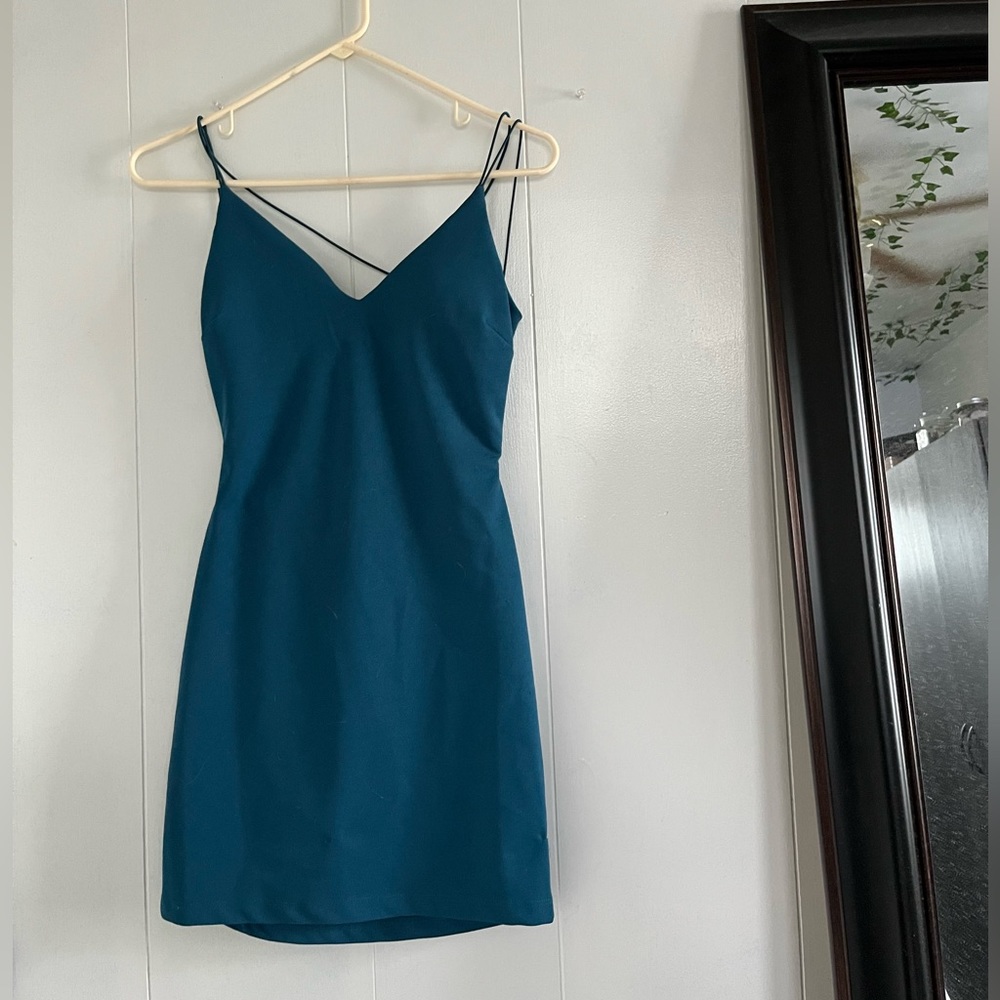Teal/blue V neck open cross back Homecoming/Prom Dress!